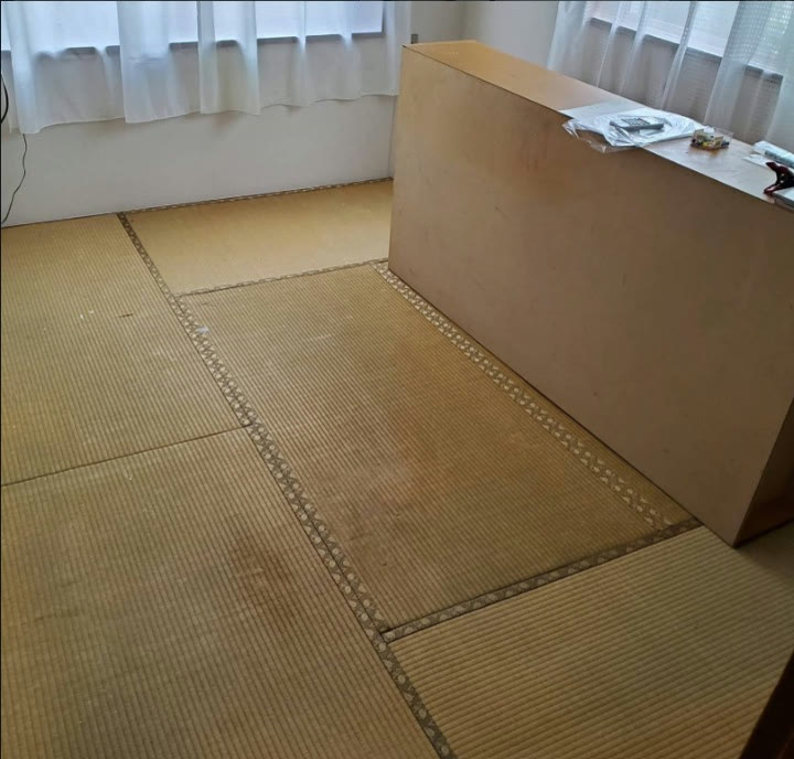 施工前 さいたま市南区 ダイケン表替え